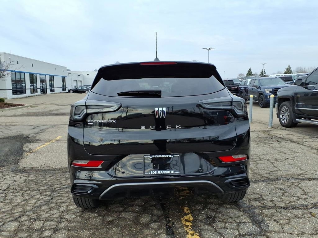 Used 2025 Buick Encore GX Avenir w/ Avenir Convenience Package image 6