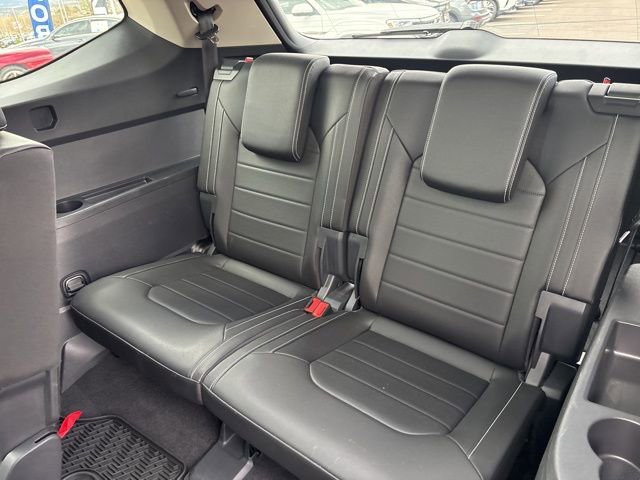 Certified 2025 Volkswagen Atlas SEL AWD/4WD image 16