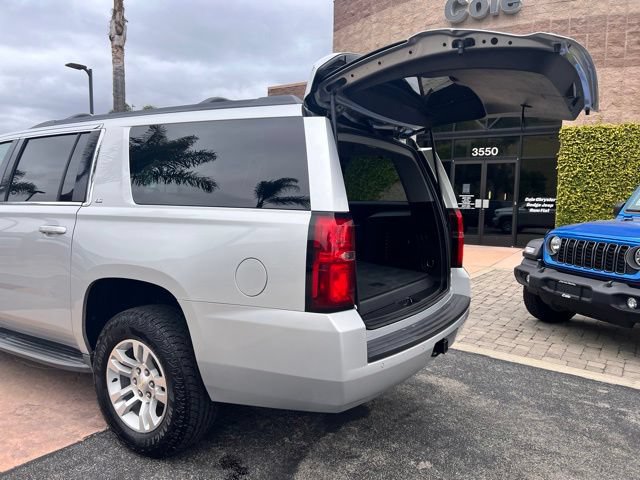 Used 2016 Chevrolet Suburban LS w/ Max Trailering Package RWD image 12