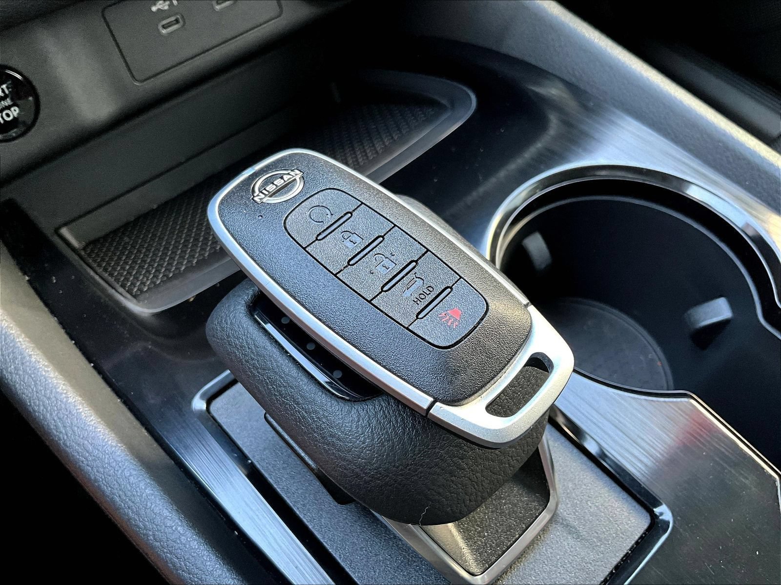 Used 2025 Nissan Rogue SV AWD/4WD image 37