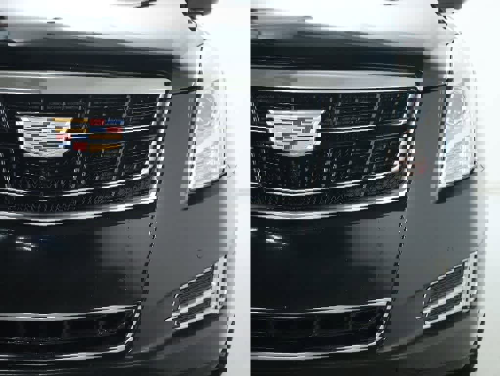 Used 2016 Cadillac XTS Luxury w/ Driver Awareness Package image 7