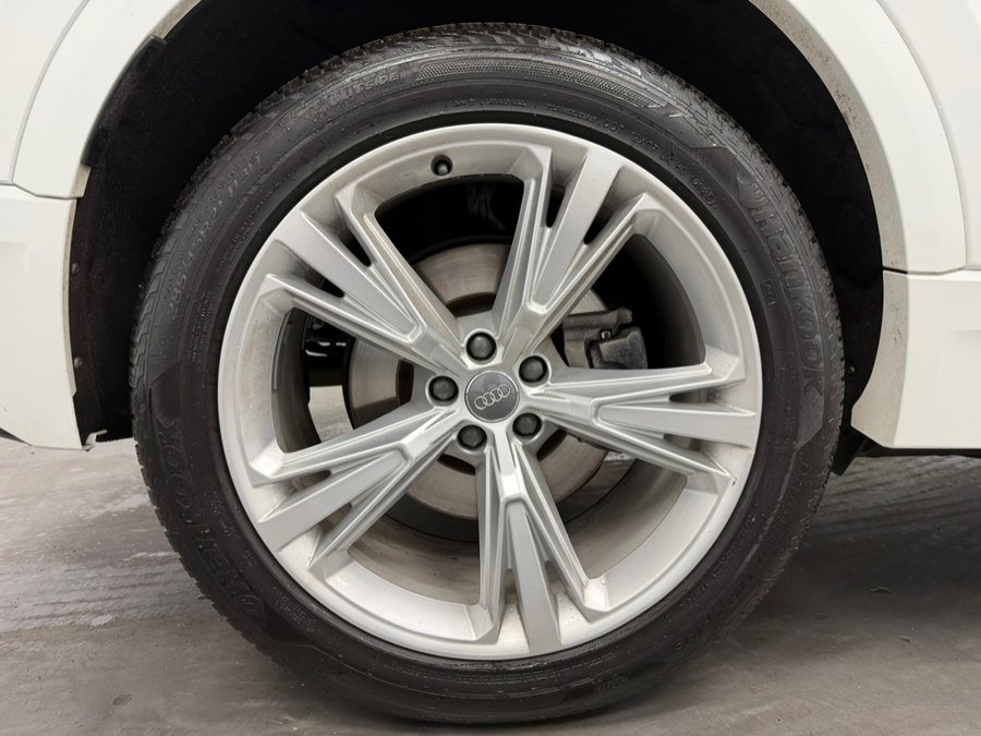 Used 2019 Audi Q8 Premium w/ Convenience Package image 60