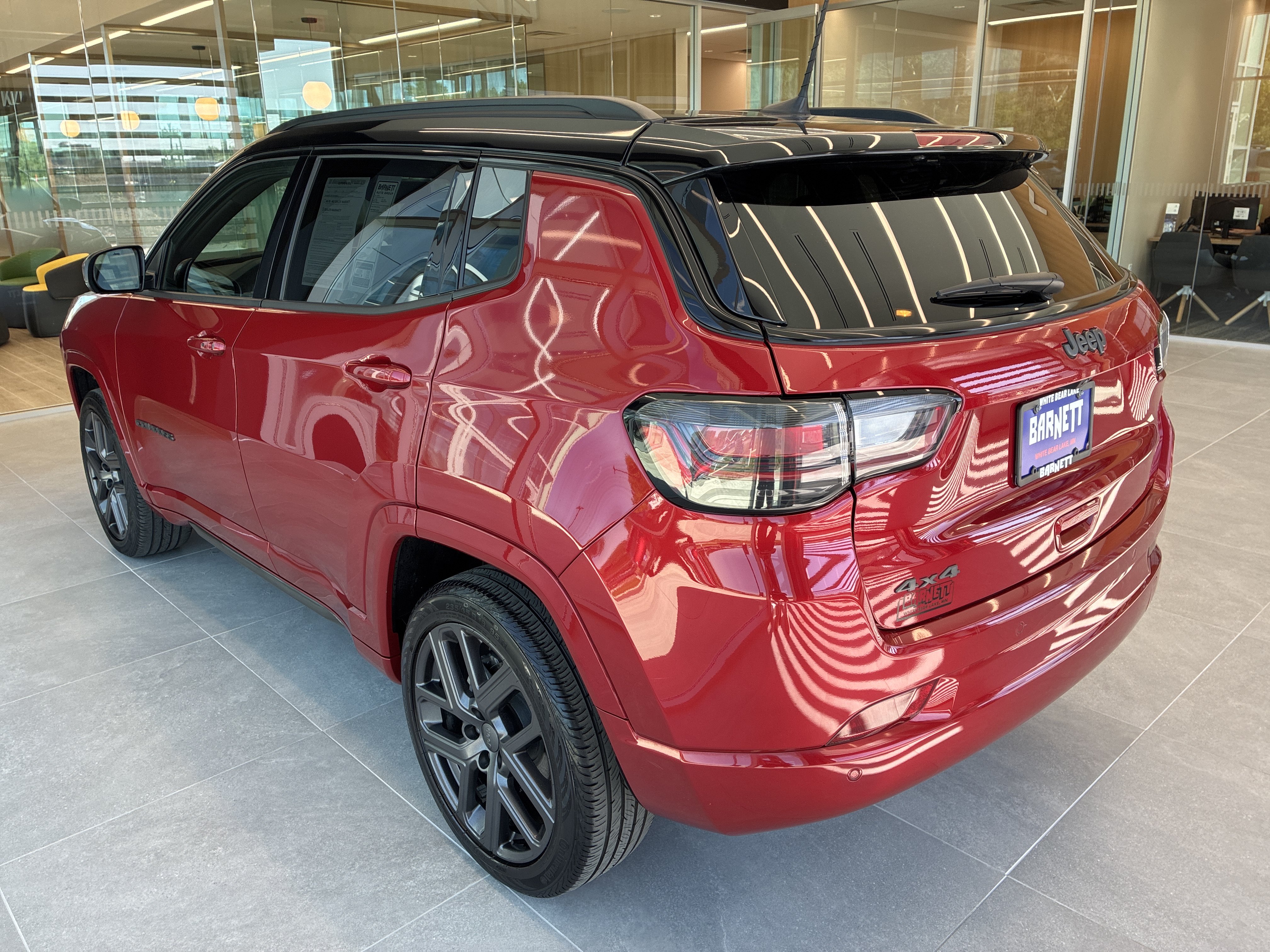 Used 2024 Jeep Compass Limited w/ High Altitude Package AWD/4WD image 5