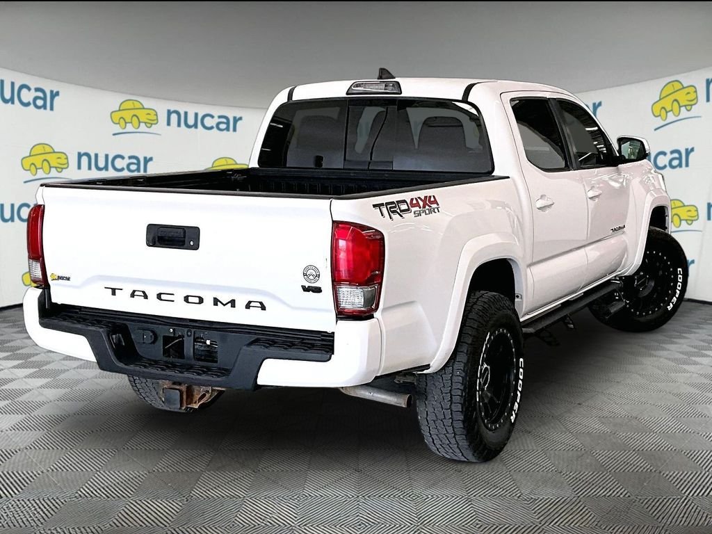 Used 2017 Toyota Tacoma TRD Sport w/ Tow Package (A/T) AWD/4WD image 6