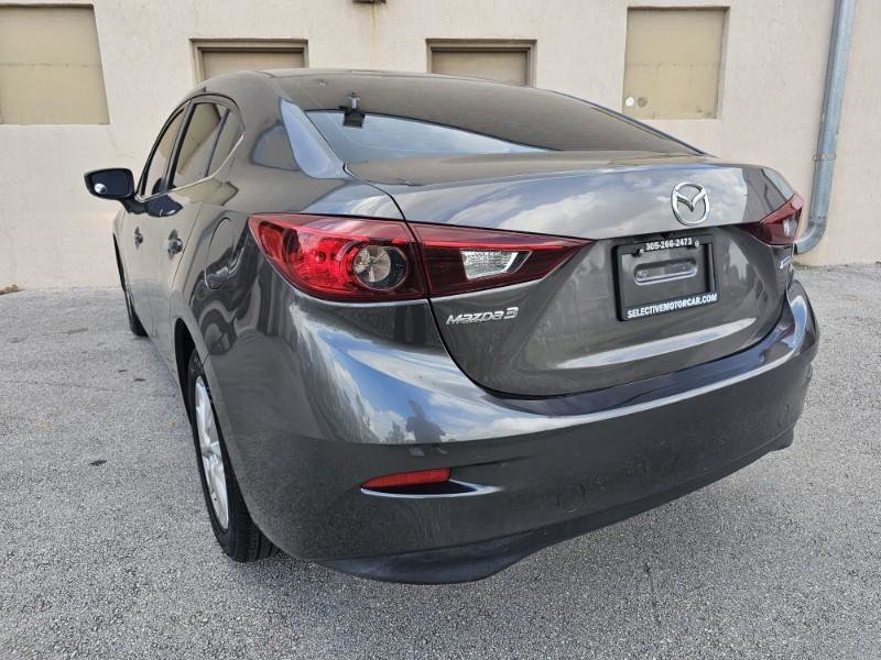 Used 2017 MAZDA MAZDA3 Sport w/ Preferred Equipment Package FWD image 14