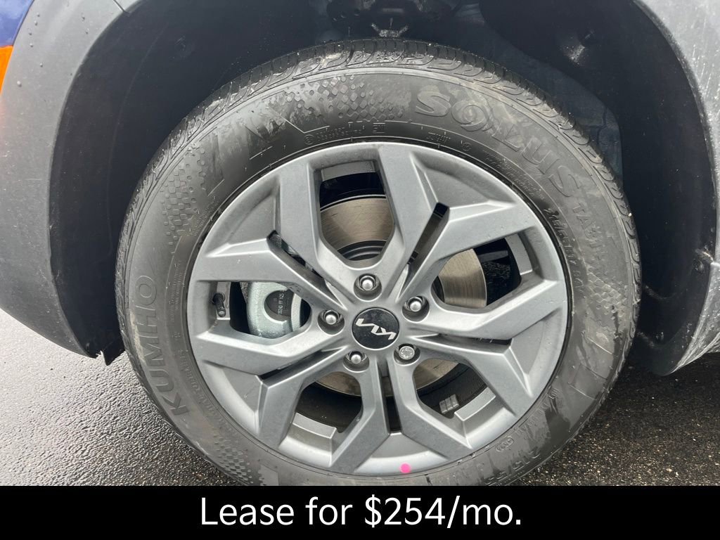 New 2026 Kia Seltos LX image 9