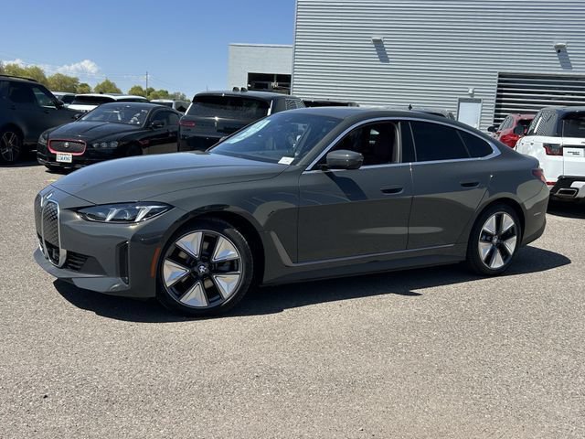 New 2026 BMW i4 eDrive40 w/ Premium Package RWD video 2