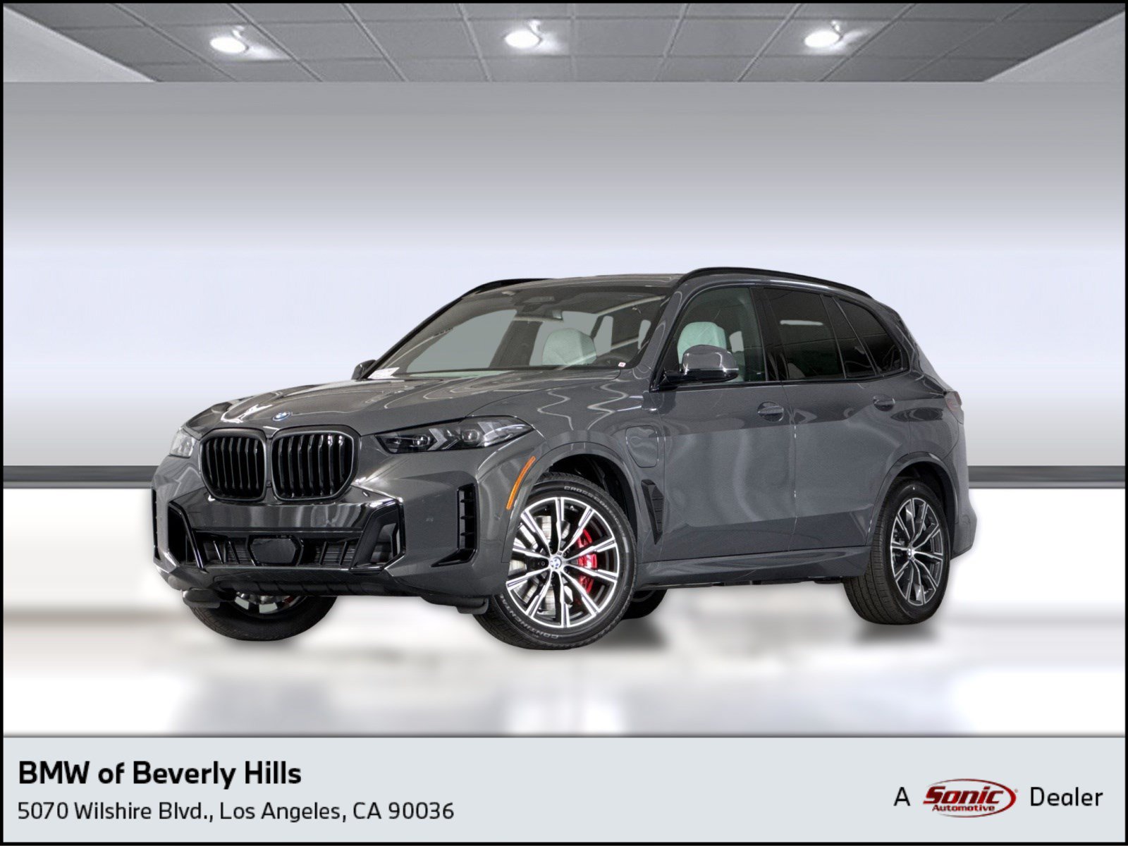 New 2026 BMW X5 xDrive50e w/ M Sport Package AWD/4WD image 1