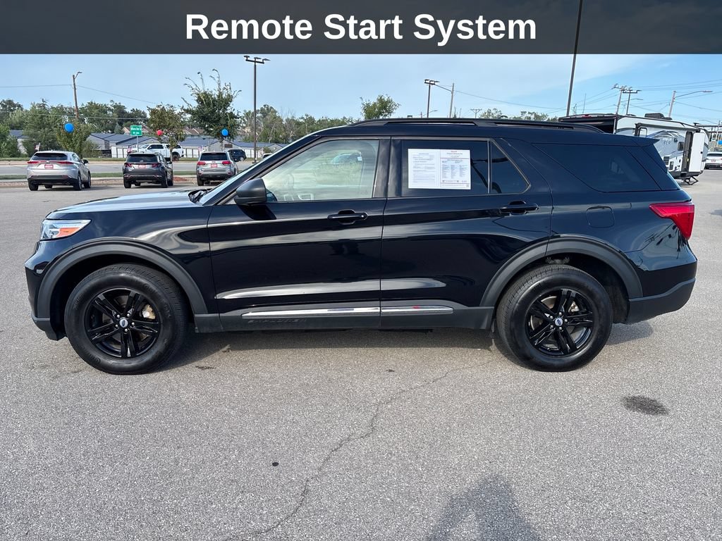 Used 2024 Ford Explorer XLT w/ Equipment Group 202A AWD/4WD image 2