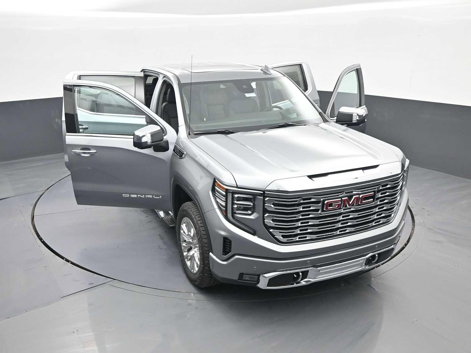 New 2026 GMC Sierra 1500 Denali w/ Technology Package AWD/4WD image 44