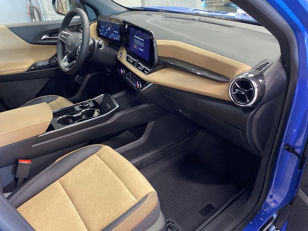 New 2026 Chevrolet Equinox ACTIV image 16