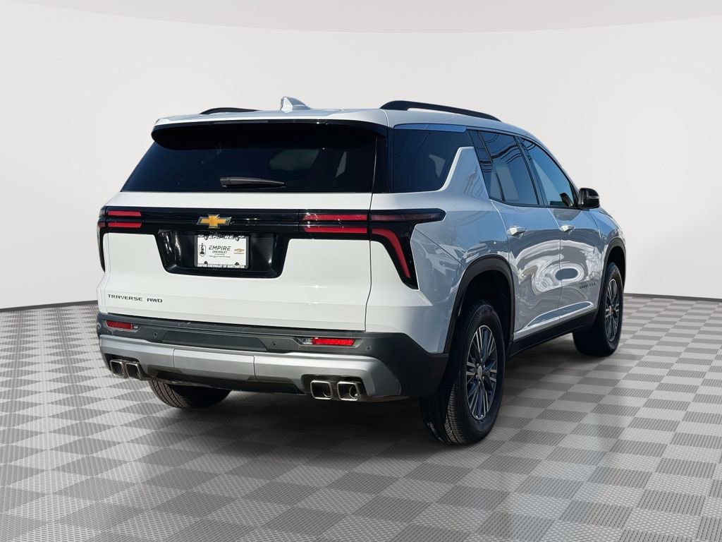 Used 2025 Chevrolet Traverse LT AWD/4WD image 7