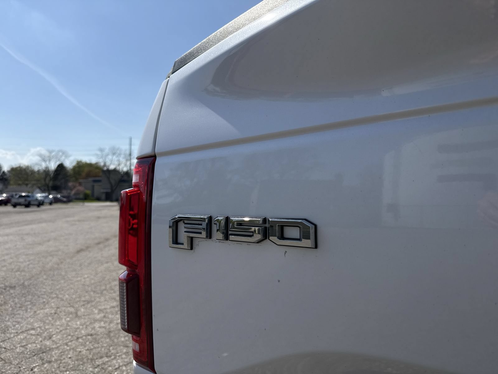 Used 2016 Ford F150 Lariat w/ Equipment Group 501A Mid AWD/4WD image 18