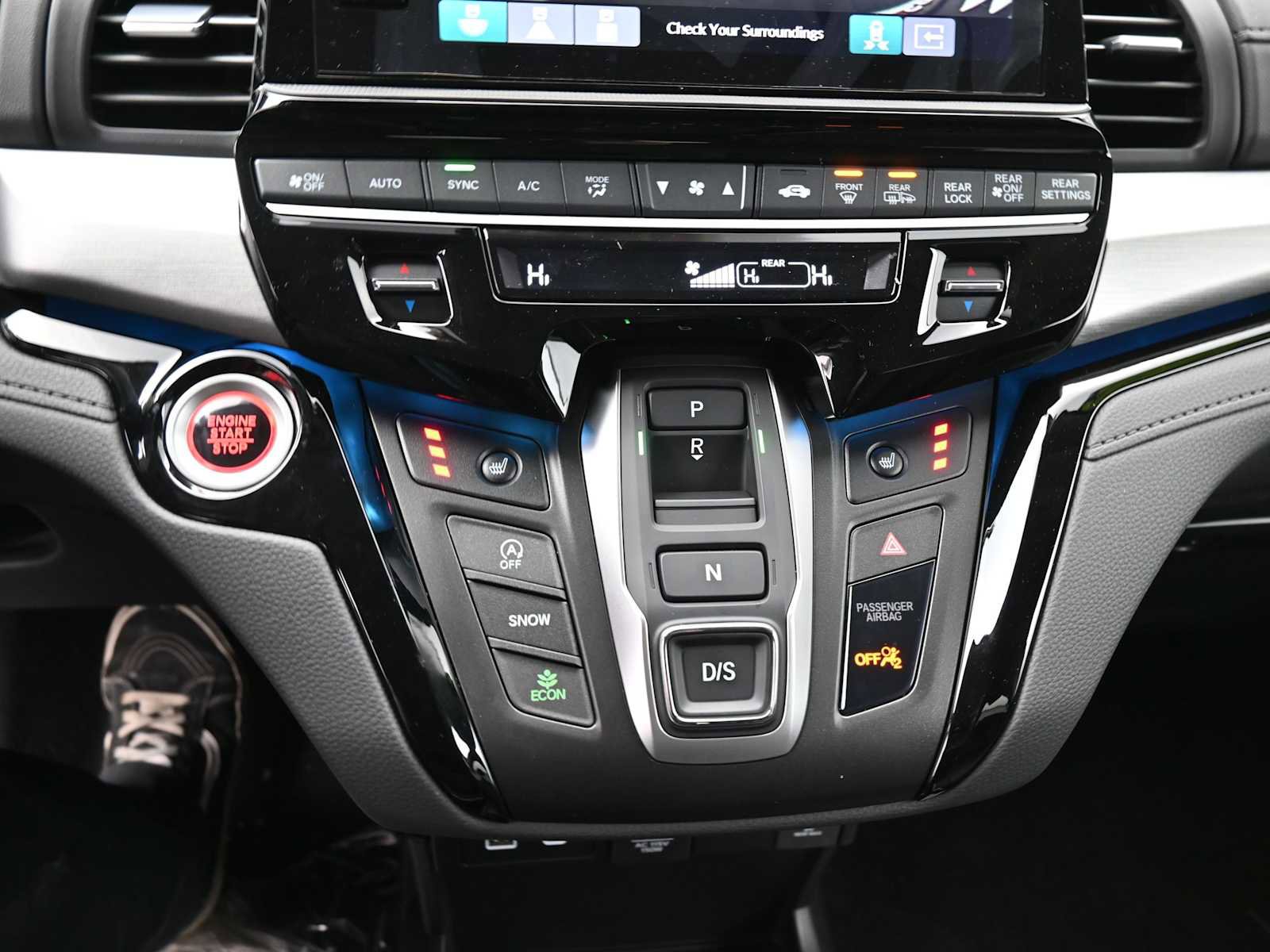 New 2026 Honda Odyssey Touring image 9