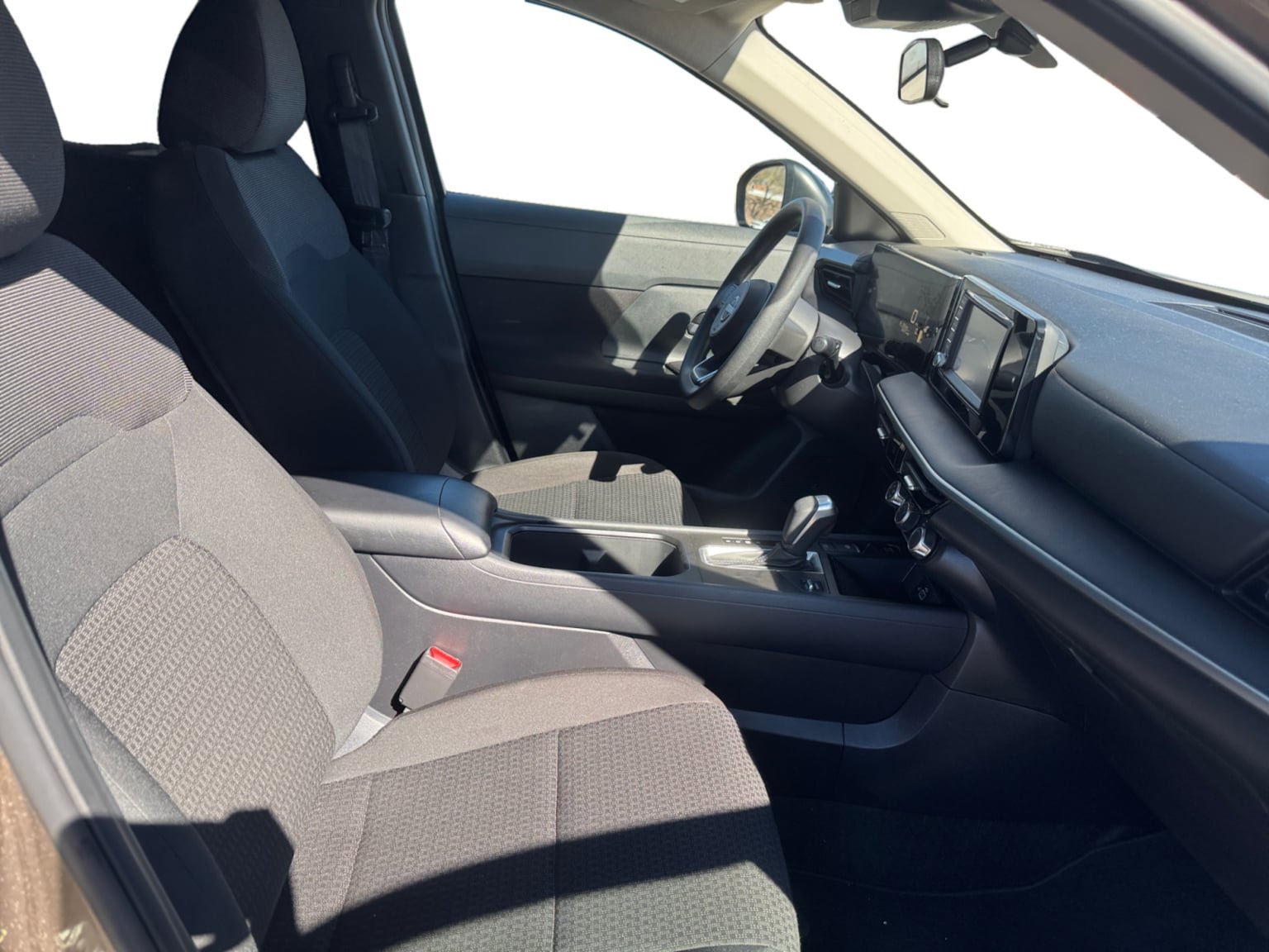 Used 2025 Nissan Kicks S FWD image 16