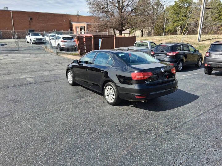 Used 2015 Volkswagen Jetta SE FWD image 7