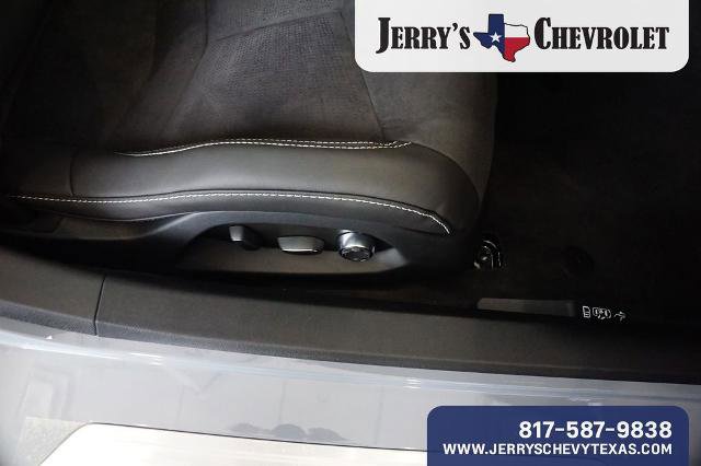 New 2025 Chevrolet Corvette E-Ray w/ Stealth Interior Trim Package AWD/4WD image 18