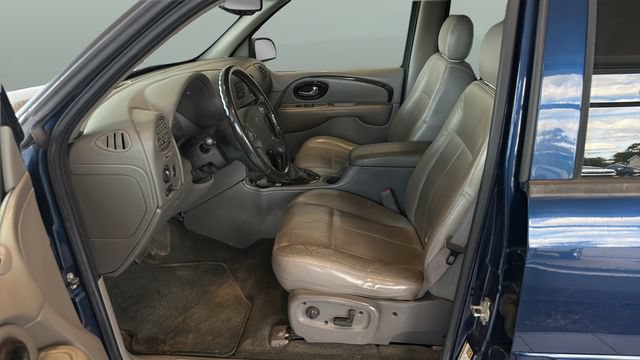 Used 2004 Buick Rainier CXL w/ Convenience Package AWD/4WD image 8