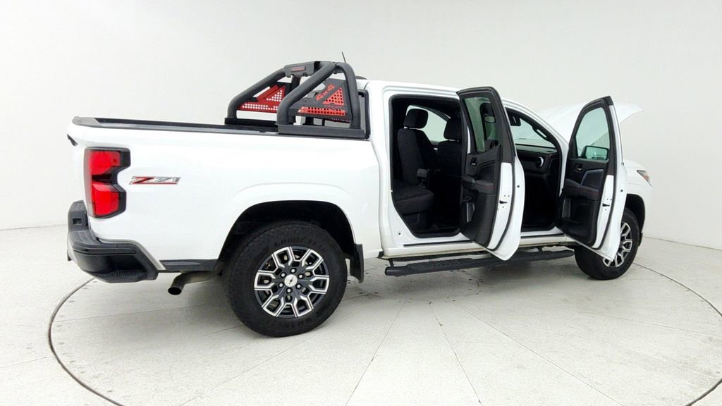 Certified 2024 Chevrolet Colorado Z71 w/ Z71 Convenience Package 2 image 13