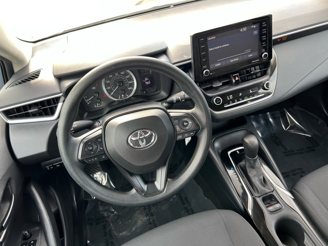 Used 2022 Toyota Corolla LE image 46
