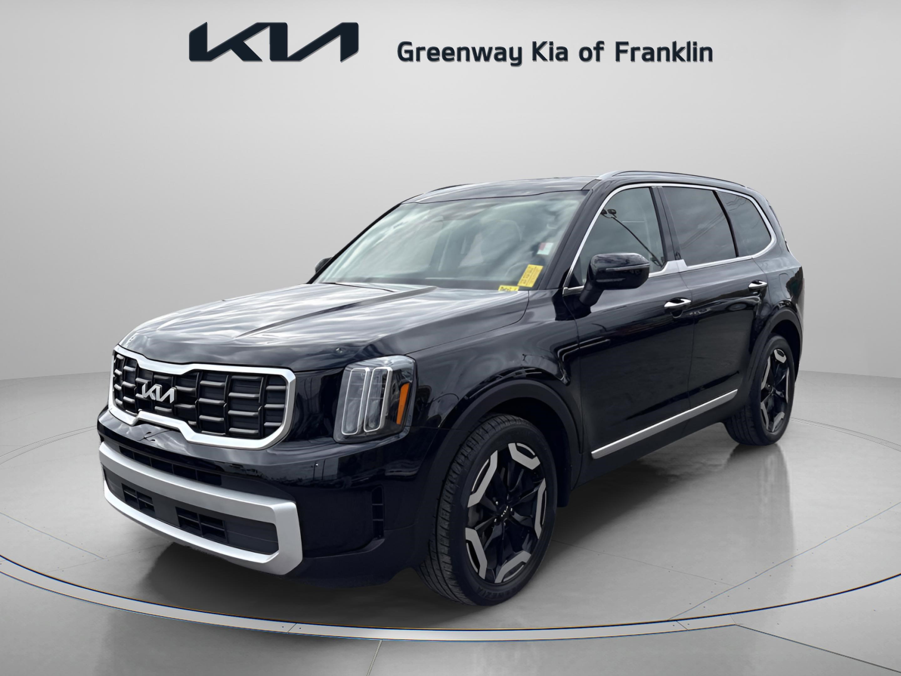 Used 2024 Kia Telluride S w/ S Sunroof Package image 3