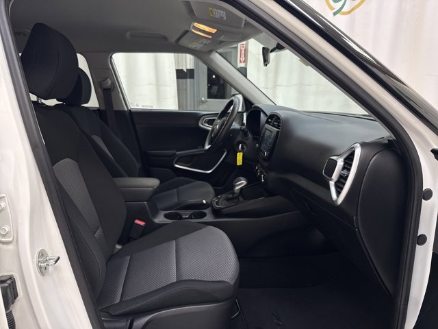 Used 2021 Kia Soul LX image 28