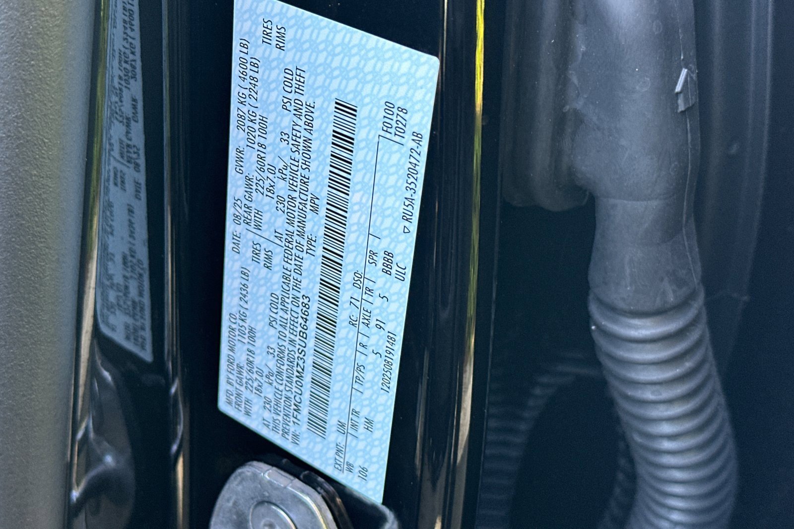 New 2025 Ford Escape ST-Line w/ Equipment Group 301A image 27