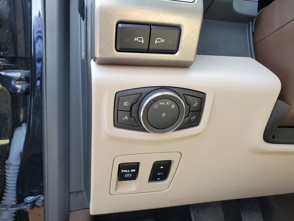 Used 2019 Ford F150 Limited AWD/4WD image 18