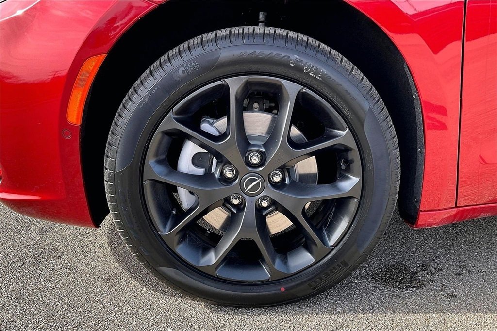 New 2026 Chrysler Pacifica Select image 12