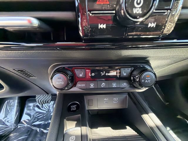 New 2026 Nissan Kicks SV w/ Cold Weather Package AWD/4WD image 16