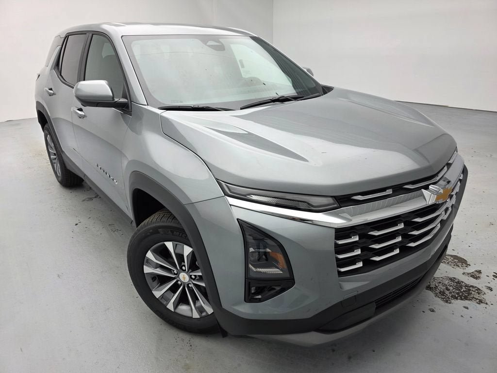 New 2026 Chevrolet Equinox LT w/ Convenience Package II AWD/4WD image 3
