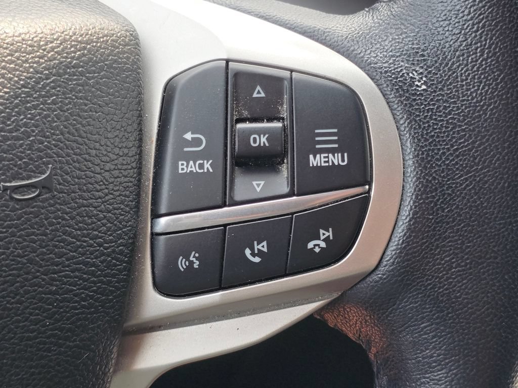 Used 2023 Ford Explorer XLT AWD/4WD image 15