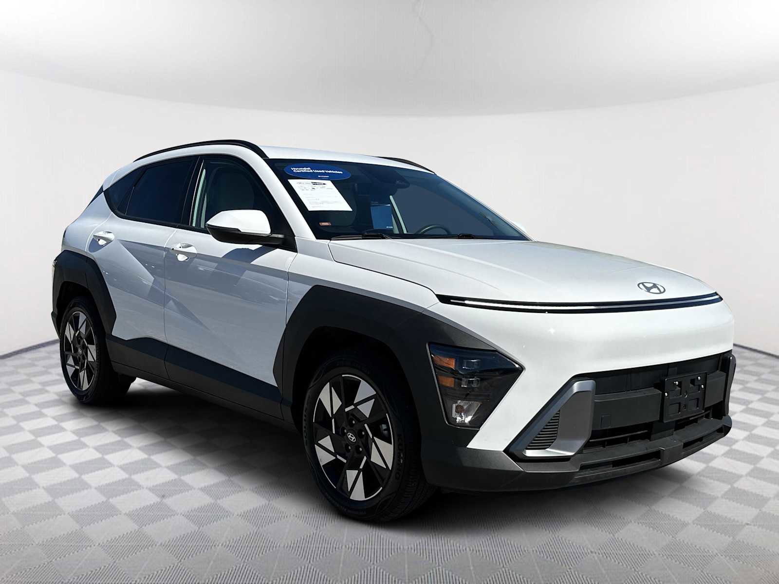Certified 2025 Hyundai Kona SEL FWD image 1