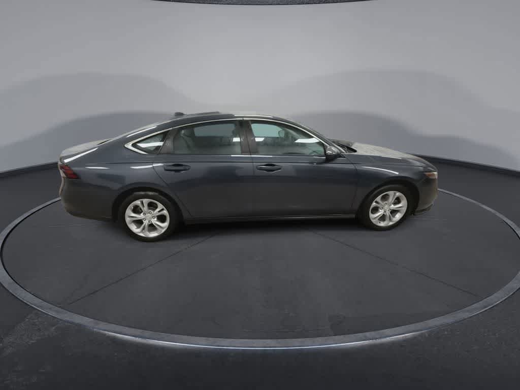 Used 2023 Honda Accord LX image 9