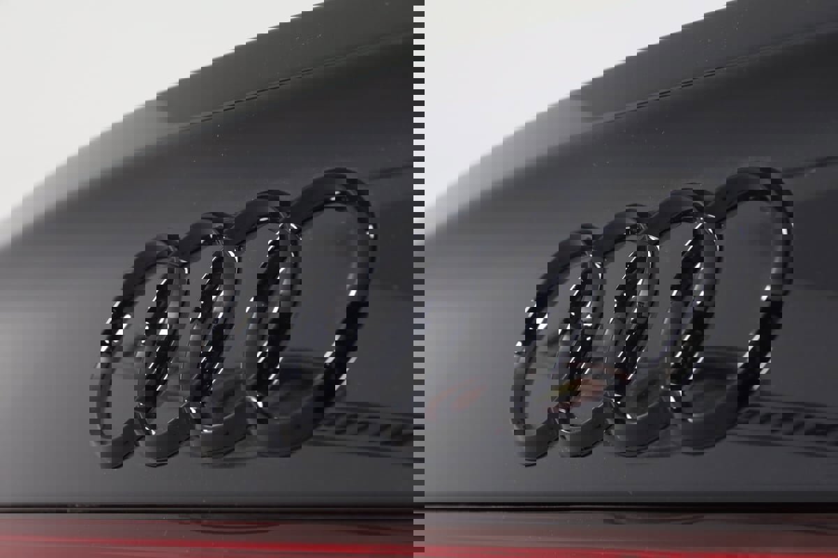 Used 2025 Audi S8 image 90