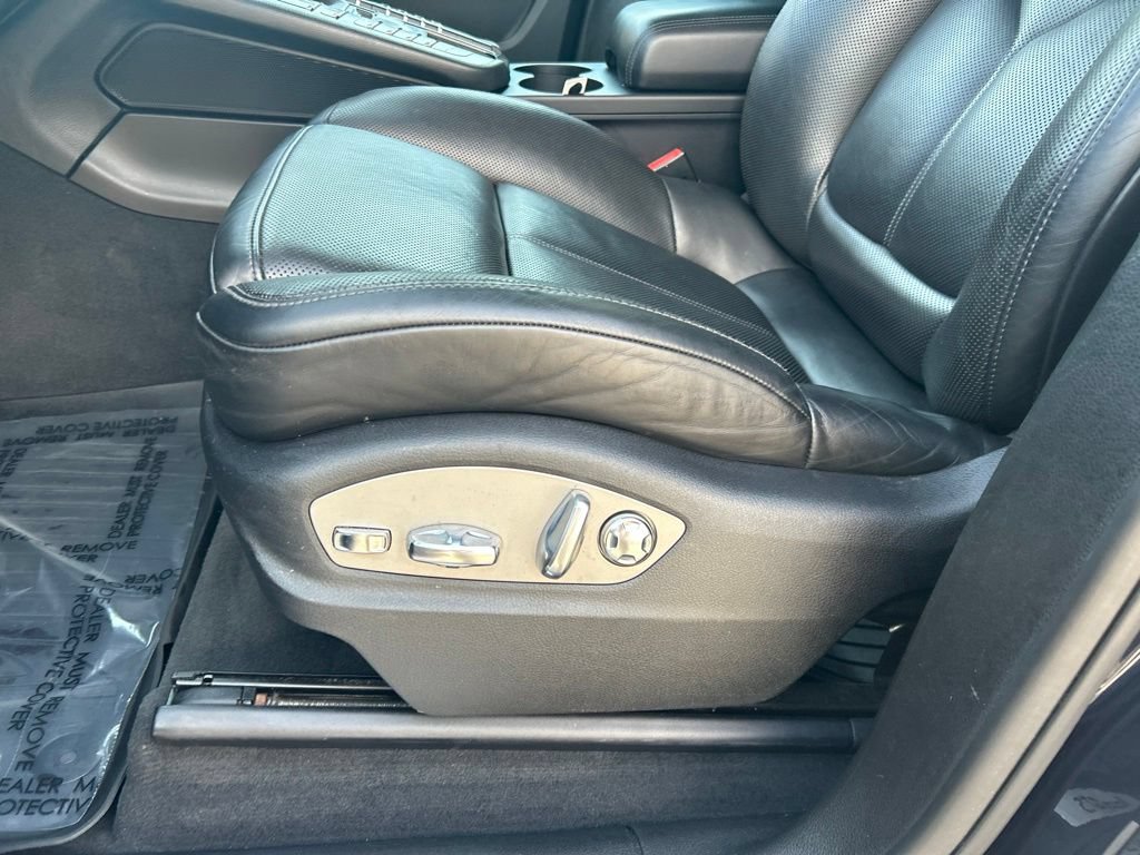 Used 2018 Porsche Macan GTS AWD/4WD image 16