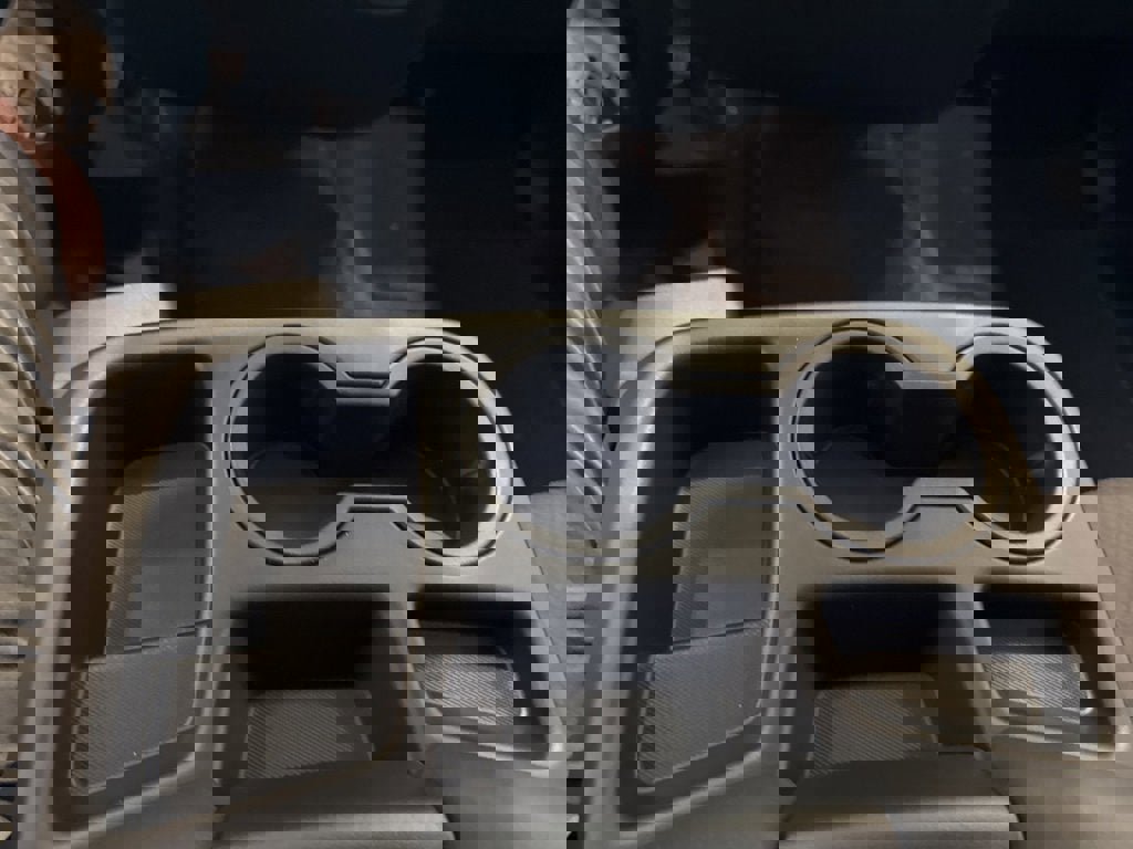 New 2025 GMC Sierra 1500 Elevation image 25