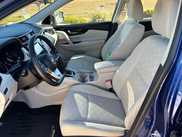 Used 2018 Nissan Rogue Sport SV w/ SV Technology Package AWD/4WD image 14