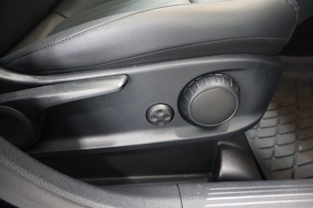 Certified 2022 Mercedes-Benz GLB 250 4MATIC image 22