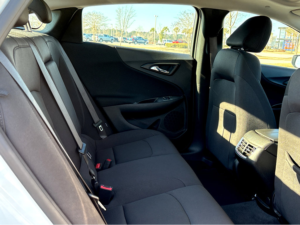 Used 2024 Chevrolet Malibu LT image 13