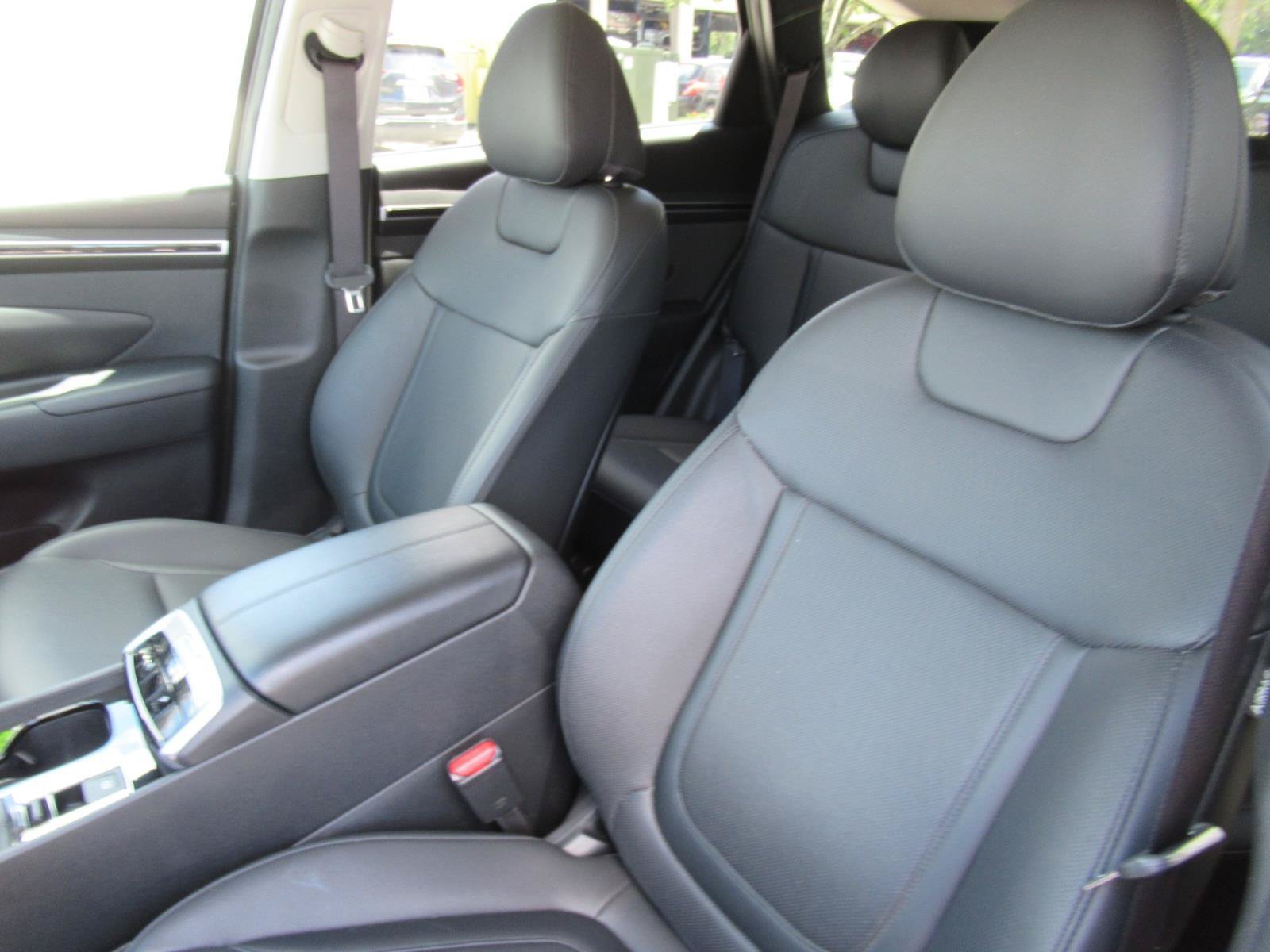 Used 2023 Hyundai Tucson SEL w/ Convenience Package AWD/4WD image 19