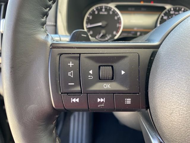 Used 2024 Nissan Pathfinder SV image 19