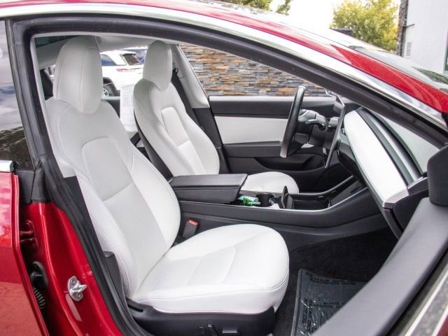 Used 2018 Tesla Model 3 image 18