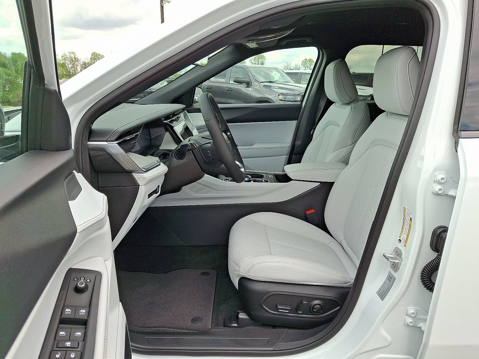 New 2026 Jeep Cherokee Limited AWD/4WD image 8