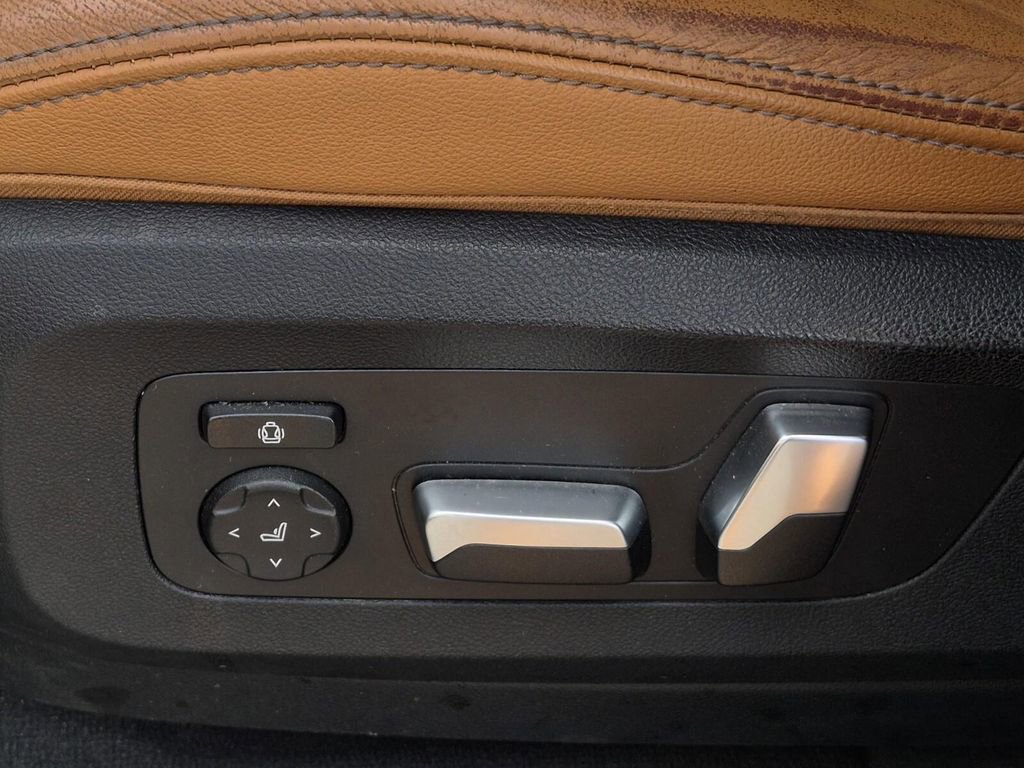 Used 2019 BMW X5 xDrive40i w/ Premium Package 2 image 36