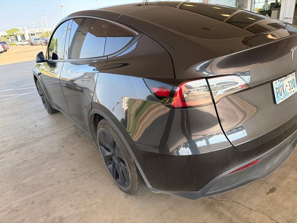Used 2025 Tesla Model Y Long Range RWD image 5