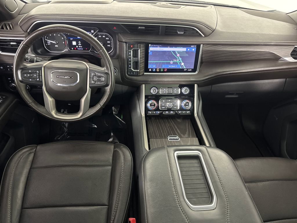 Used 2021 GMC Yukon Denali w/ Denali Premium Package image 26