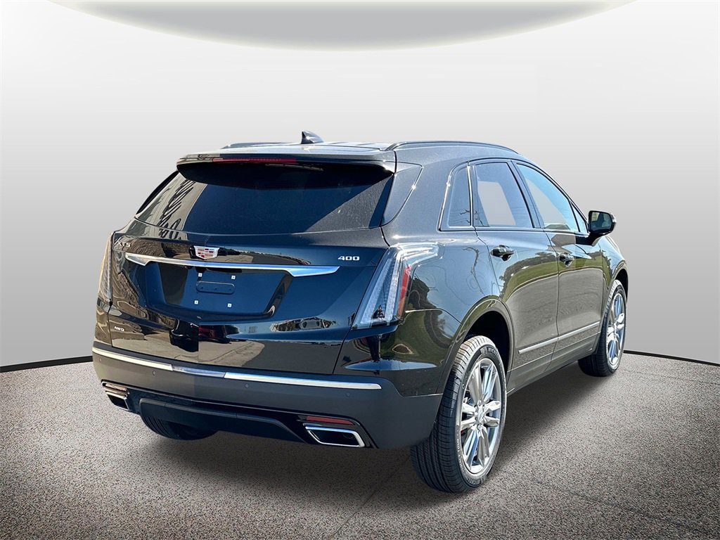 New 2025 Cadillac XT5 Sportv image 2