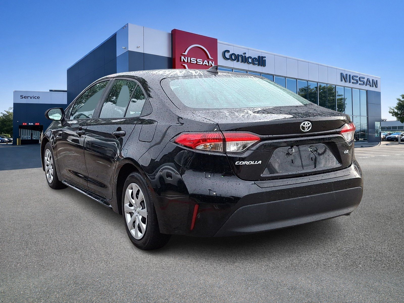 Used 2026 Toyota Corolla LE FWD image 4