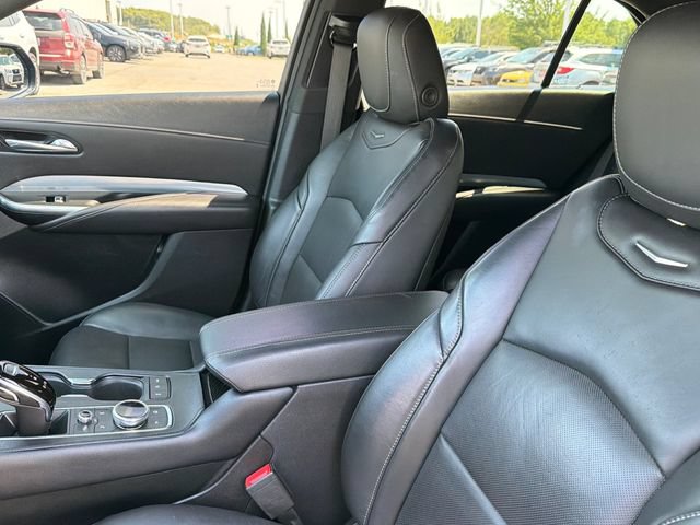 Used 2020 Cadillac XT4 Premium Luxury FWD image 18